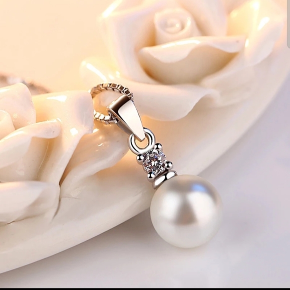 NEW 925 sterling silver Pearl necklace - Picture 6 of 7